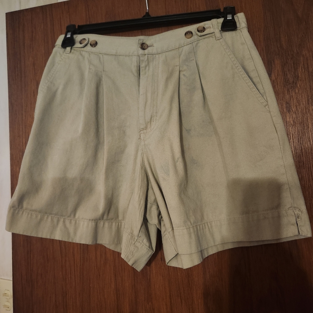 Girls khaki shorts